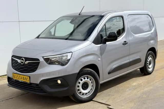Opel Combo (2022) thumbnail 1