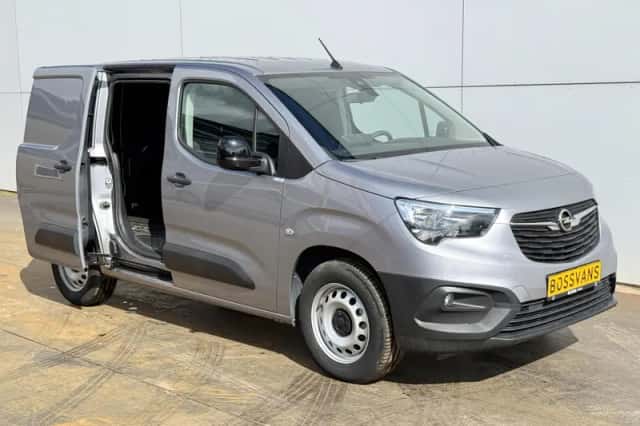 Opel Combo (2022) thumbnail 4