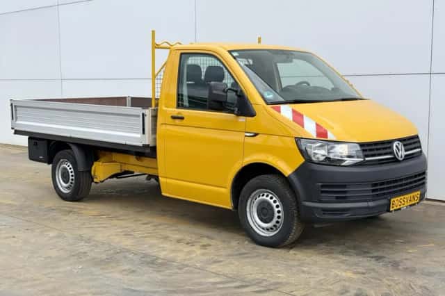 Volkswagen Transporter (2018) thumbnail 4