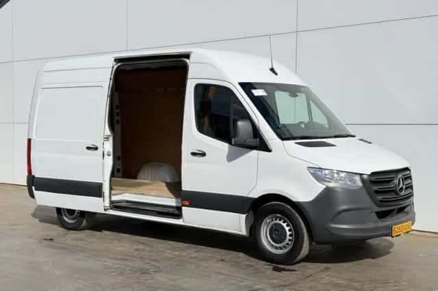 Mercedes-Benz Sprinter (2022) thumbnail 5