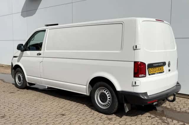 Volkswagen e-Transporter (2021) thumbnail 2