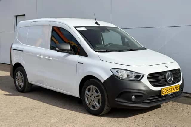 Mercedes-Benz eCitan (2026) thumbnail 5