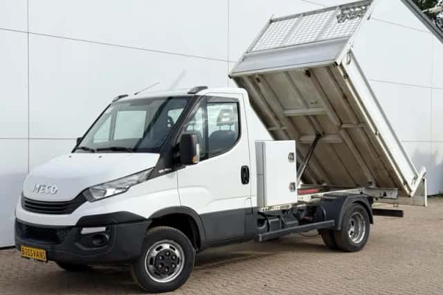 Iveco Daily (2017) thumbnail 1