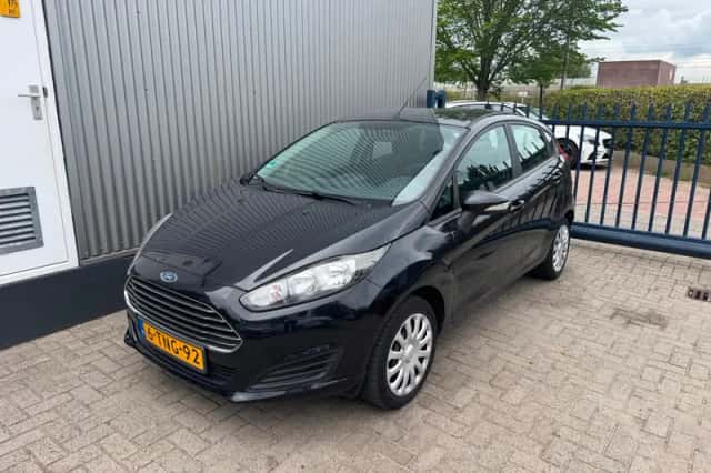 Ford Fiesta (2014) thumbnail 1