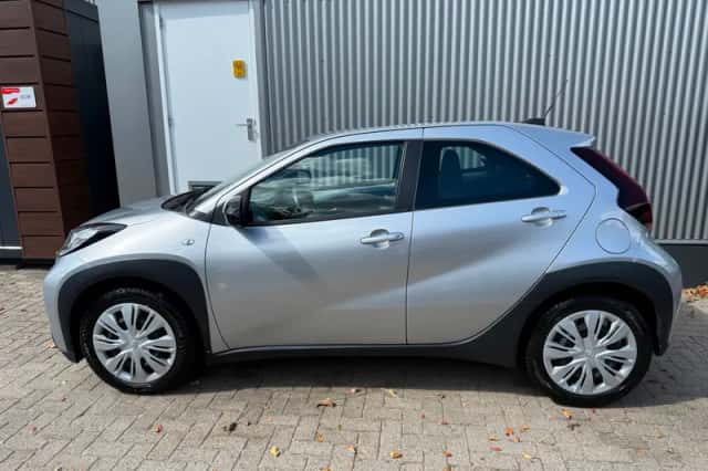 Toyota Aygo X (2023) thumbnail 2