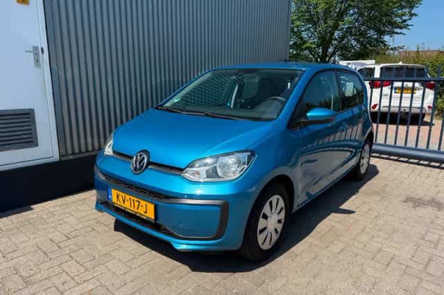 Volkswagen Up! (2017) thumbnail 1
