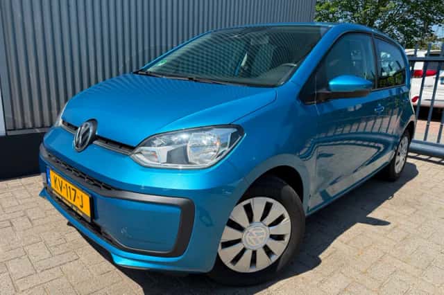 Volkswagen Up! (2017) thumbnail 2