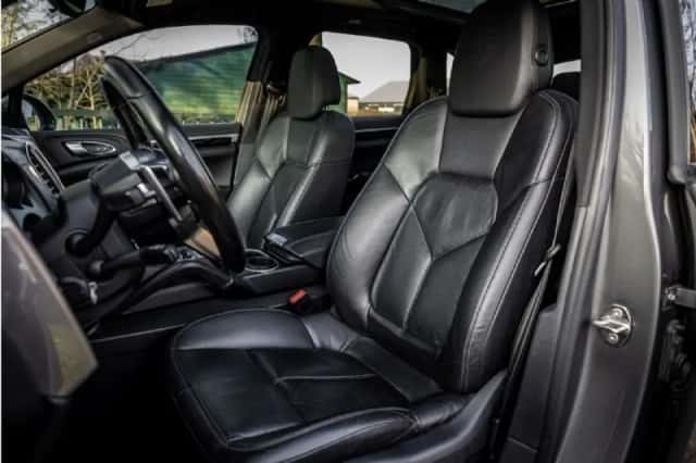 Porsche Cayenne (2016) thumbnail 6