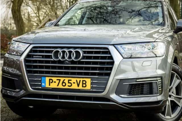 Audi Q7 (2017) thumbnail 2