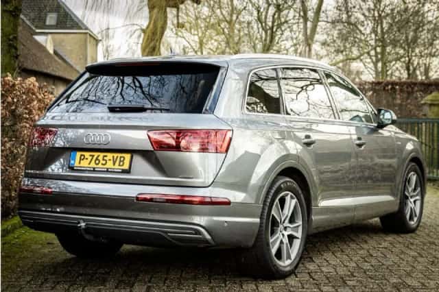 Audi Q7 (2017) thumbnail 4