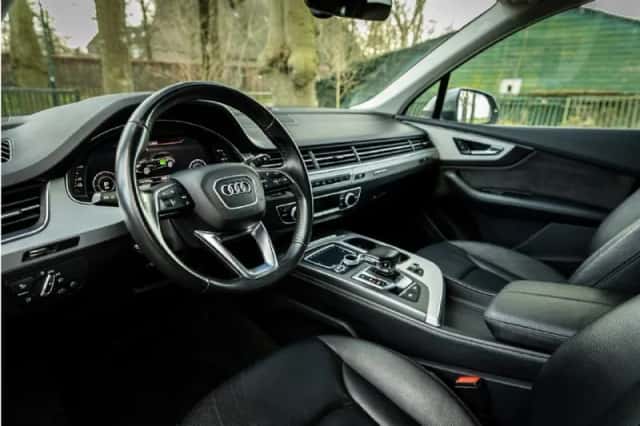 Audi Q7 (2017) thumbnail 5
