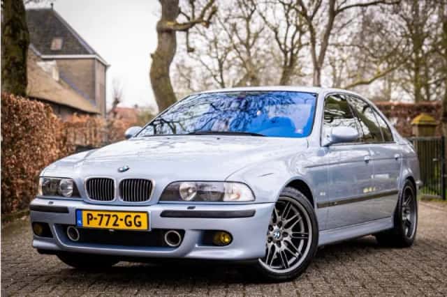 BMW 5-Serie (2000) thumbnail 1
