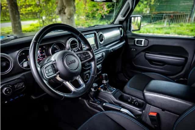 Jeep Wrangler (2022) thumbnail 5