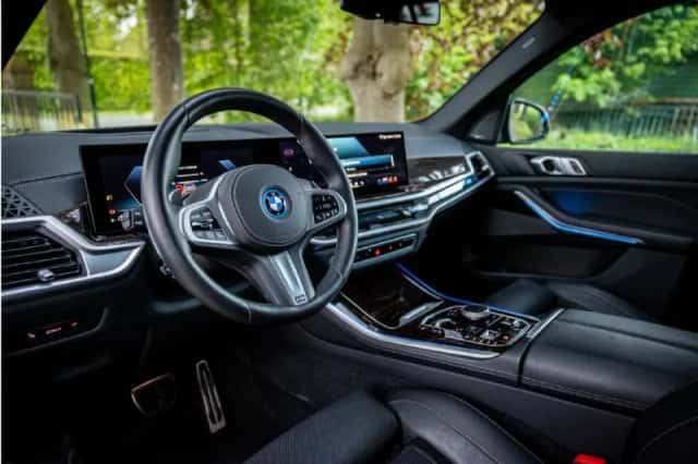 BMW X5 (2025) thumbnail 5