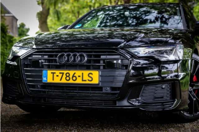 Audi A6 (2021) thumbnail 2