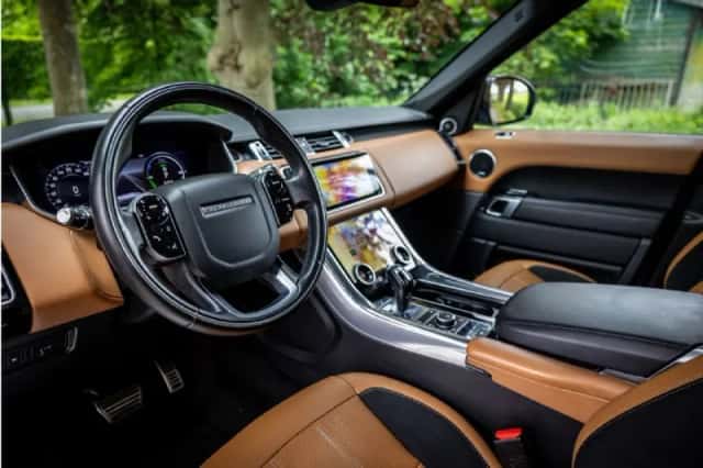 Land Rover Range Rover Sport (2021) thumbnail 4