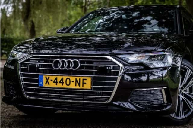 Audi A6 (2023) thumbnail 2