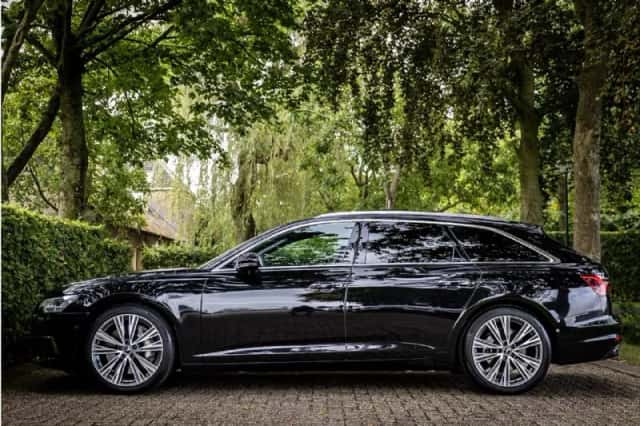 Audi A6 (2023) thumbnail 3
