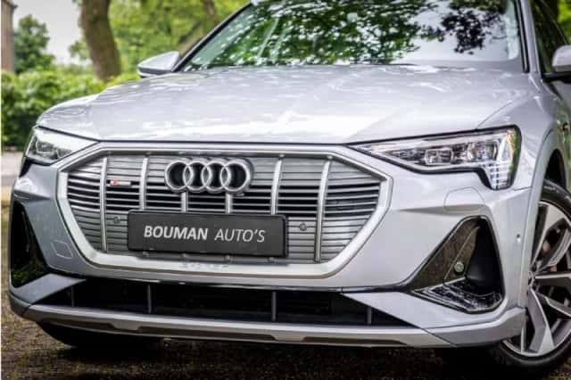 Audi e-tron Sportback (2021) thumbnail 2