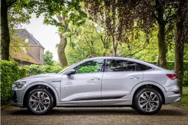 Audi e-tron Sportback (2021) thumbnail 3