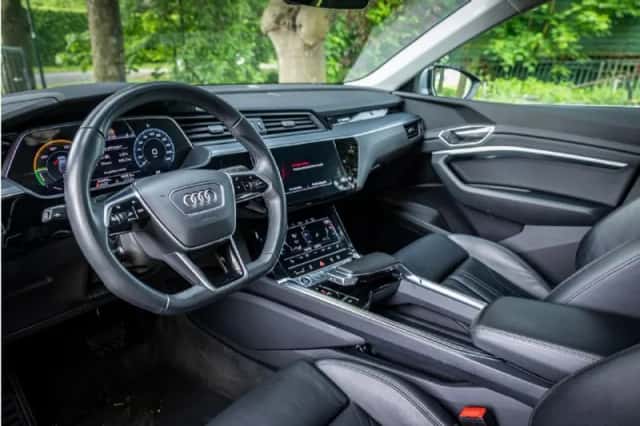 Audi e-tron Sportback (2021) thumbnail 5