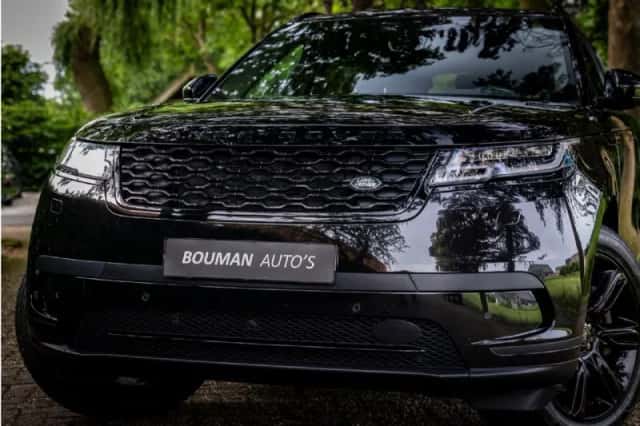 Land Rover Range Rover Velar (2022) thumbnail 2