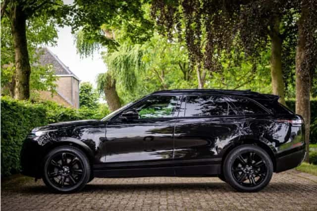 Land Rover Range Rover Velar (2022) thumbnail 3