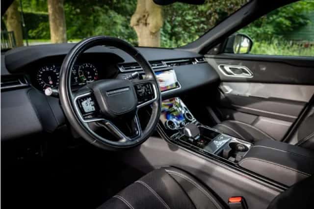 Land Rover Range Rover Velar (2022) thumbnail 5