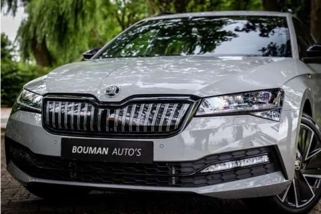 Škoda Superb (2023) thumbnail 2