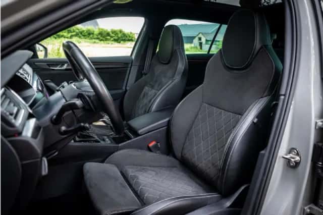 Škoda Superb (2023) thumbnail 5