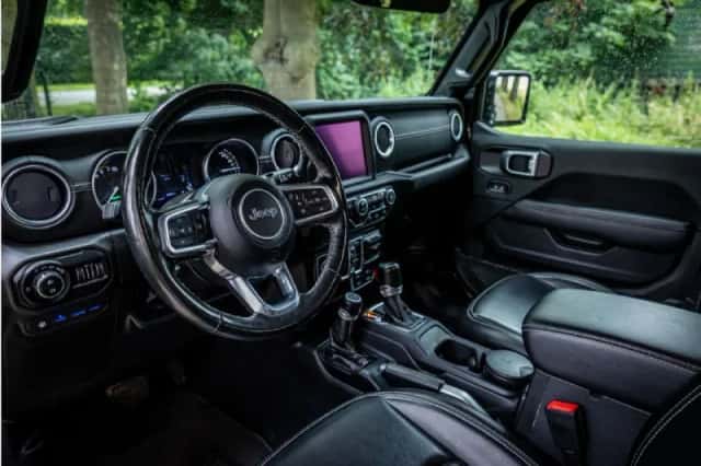 Jeep Wrangler (2022) thumbnail 5