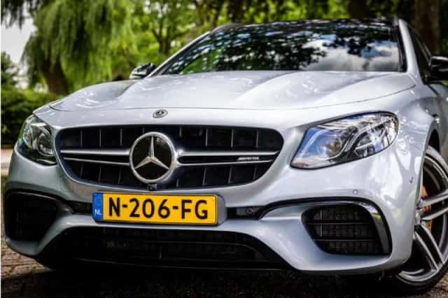 Mercedes-Benz E-Klasse (2018) thumbnail 2