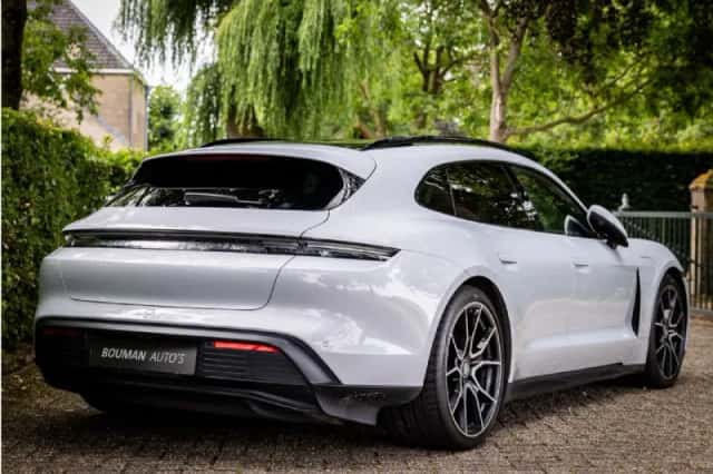 Porsche Taycan Sport Turismo (2022) thumbnail 4
