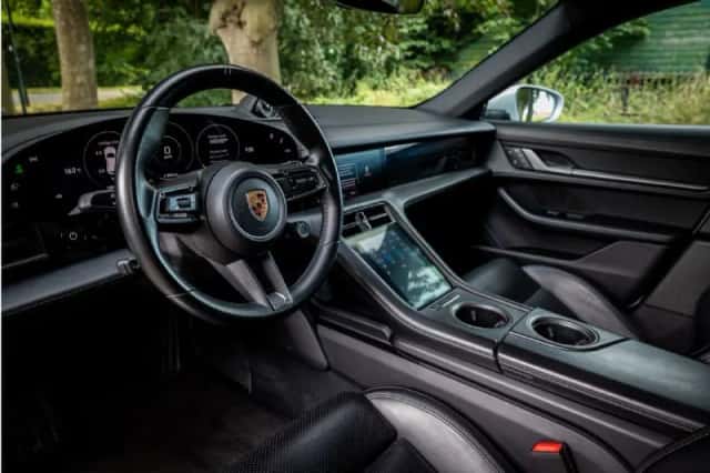 Porsche Taycan Sport Turismo (2022) thumbnail 5
