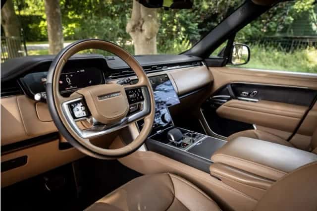 Land Rover Range Rover (2022) thumbnail 5