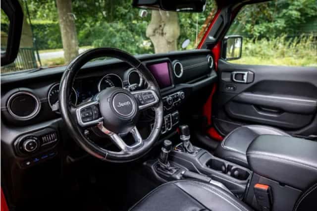 Jeep Wrangler (2021) thumbnail 5