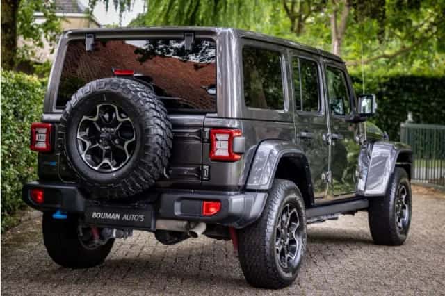 Jeep Wrangler (2021) thumbnail 4