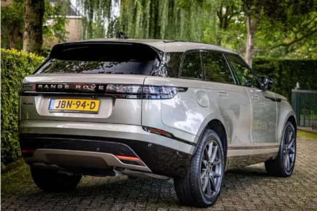 Land Rover Range Rover Velar (2025) thumbnail 4