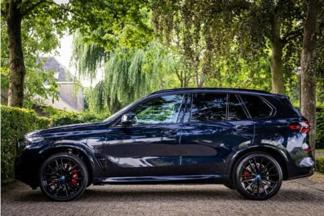 BMW X5 (2024) thumbnail 3