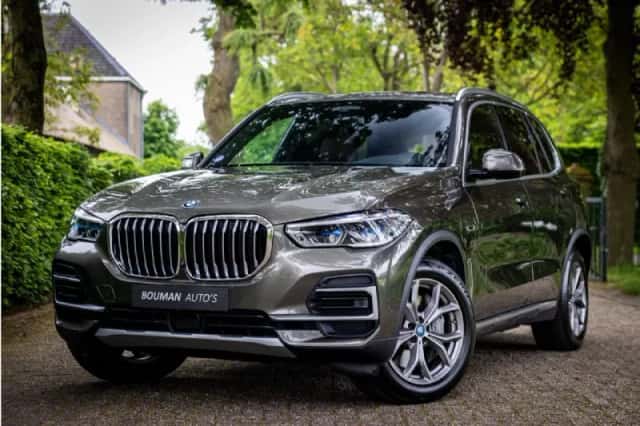 BMW X5 (2022) thumbnail 1