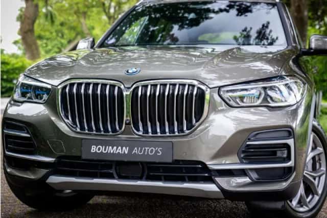 BMW X5 (2022) thumbnail 2