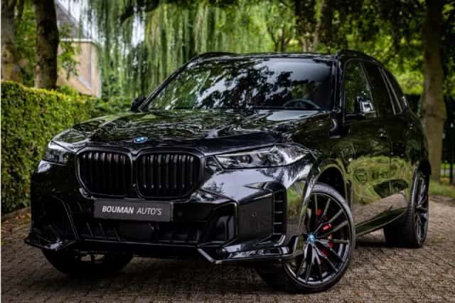 BMW X5 (2023) thumbnail 1