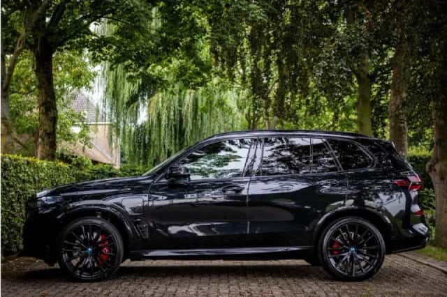 BMW X5 (2023) thumbnail 3
