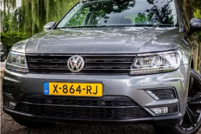 Volkswagen Tiguan (2018) thumbnail 2