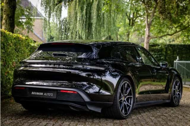 Porsche Taycan Sport Turismo (2023) thumbnail 4