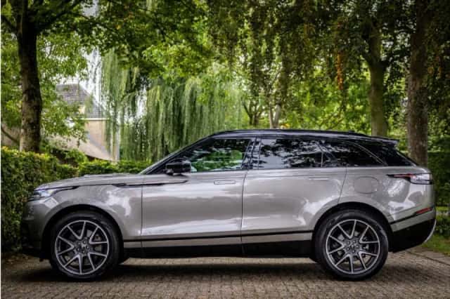 Land Rover Range Rover Velar (2021) thumbnail 3