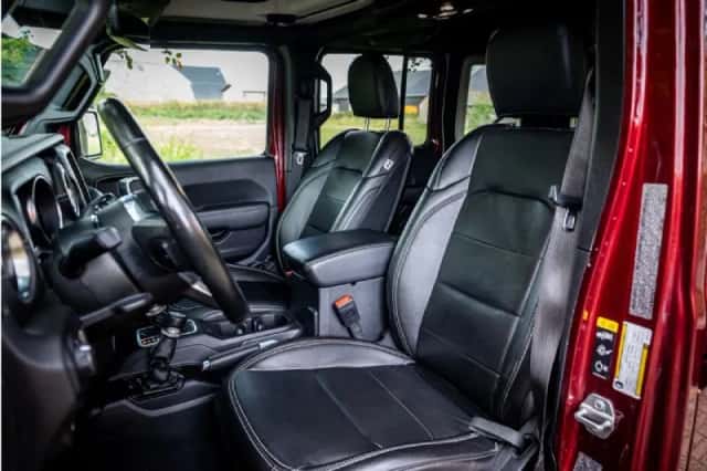 Jeep Wrangler (2021) thumbnail 6