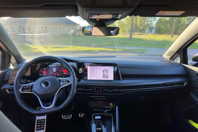 Volkswagen Golf (2022) thumbnail 6