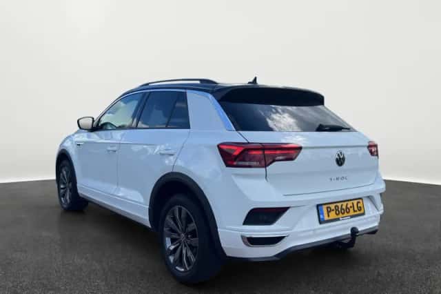 Volkswagen T-Roc (2021) thumbnail 2