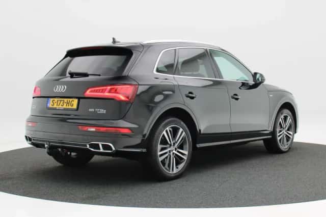 Audi Q5 (2020) thumbnail 3